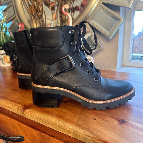 NATURALIZER size 8 wide GORGEOUS BOOT - Picture 4 of 4